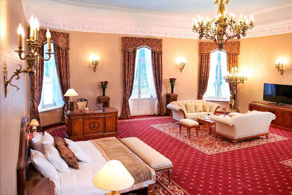 Palac Zelechow Spa & Wellness Exterior foto